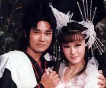 70岁潘迎紫肌肤似少女,71岁的潘迎紫是如何保养的