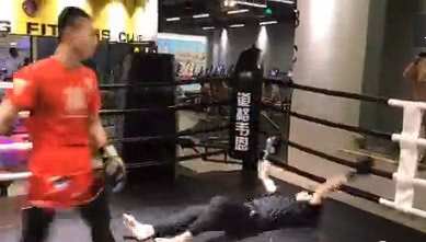 健身教练挑衅搏击教练,拳击教练遭挑衅