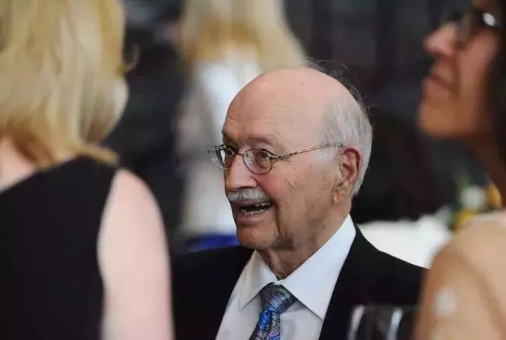 深扒珀莱雅红宝石,深扒那些不简单的红宝石