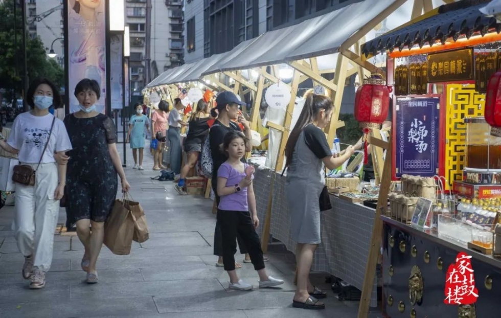 鼓楼烟火气,寻觅城市烟火气夜游鼓楼