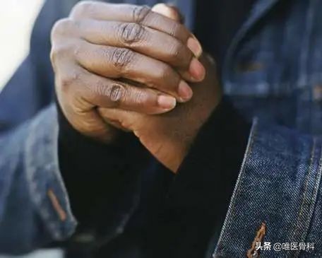 身体骨头咯咯响怎么回事,身体骨头嘎嘎响是什么原因