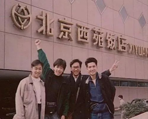 40年前的照片满满的回忆,致青春致回忆三十年前的老照片