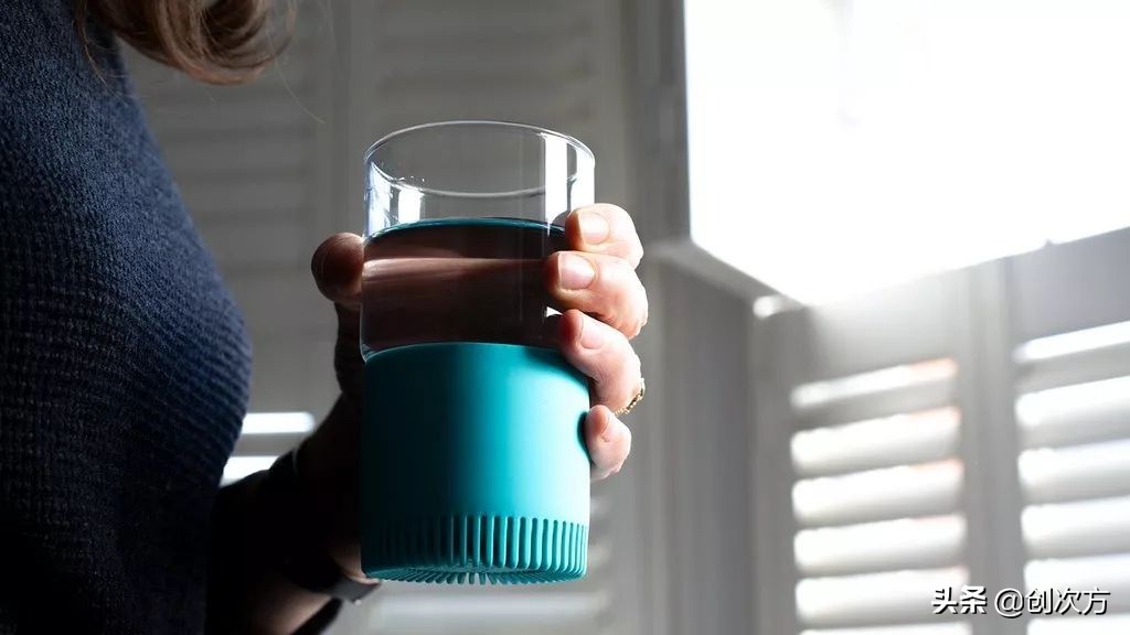 水杯的专属外衣,防滑防摔无声,为床边喝水服务