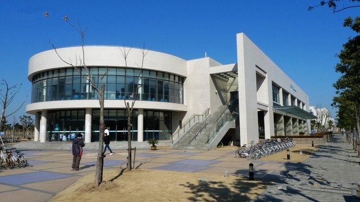 全国仅有两所名字带海事的大学，一所211，被称为航海家的摇篮