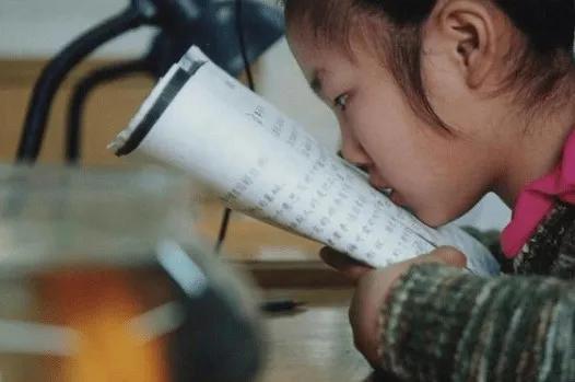 青少年近视率下降坚持很关键,青少年近视一年增长多少度