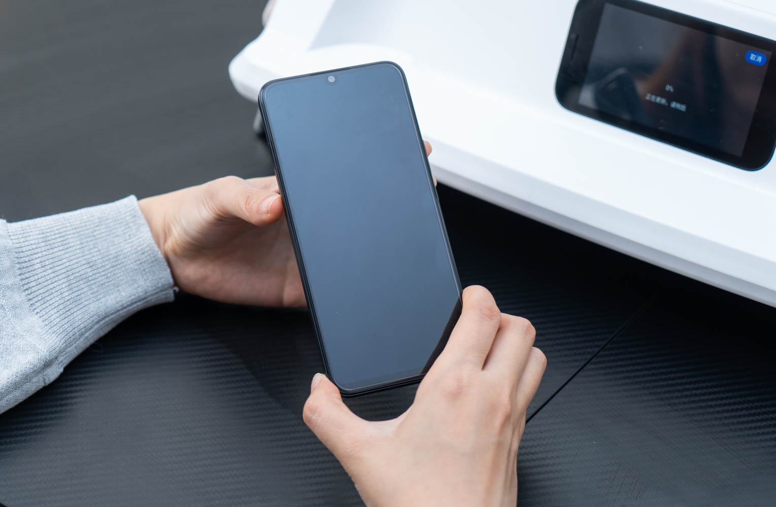 66w快充体验,荣耀66w车载快充超薄测试