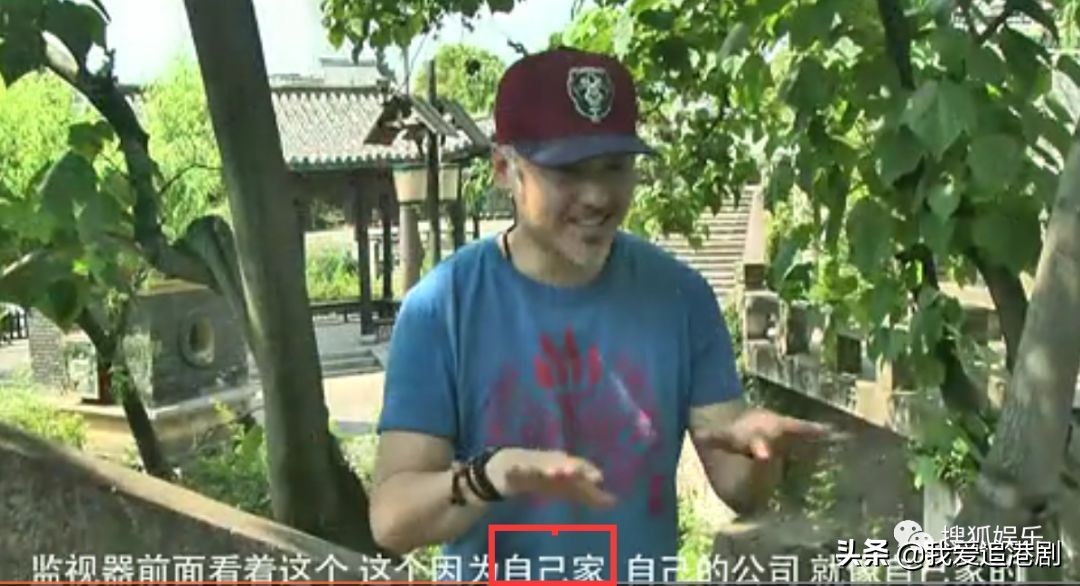 赵薇向男友人索吻,赵薇遭猴子索吻