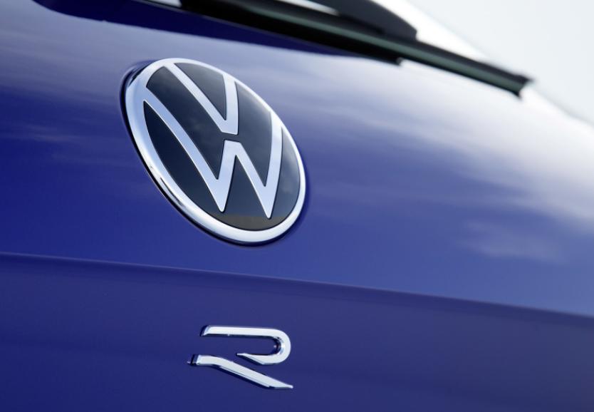 大众途锐r最新款图,就怕大众带字母