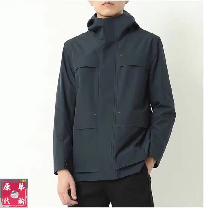 巴宝莉秋季首发“帝王夹克”，百搭不贵，定价890，人人都买得起