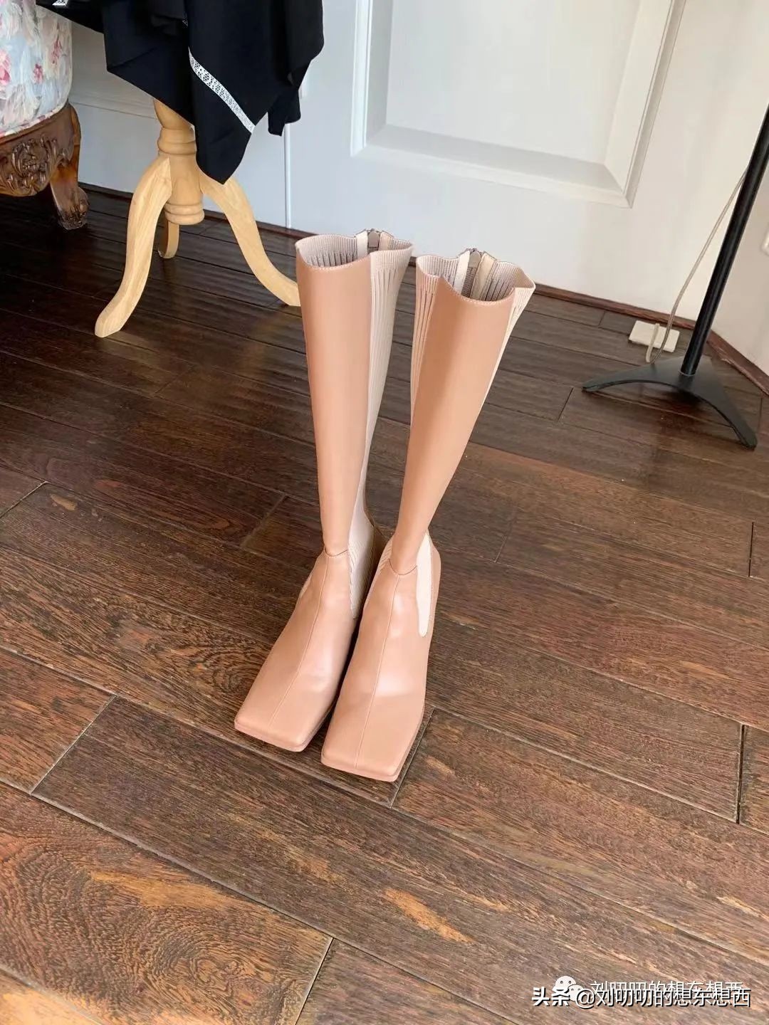 肩宽背厚120斤女生怎么穿显瘦,肩宽后背宽怎么穿显瘦