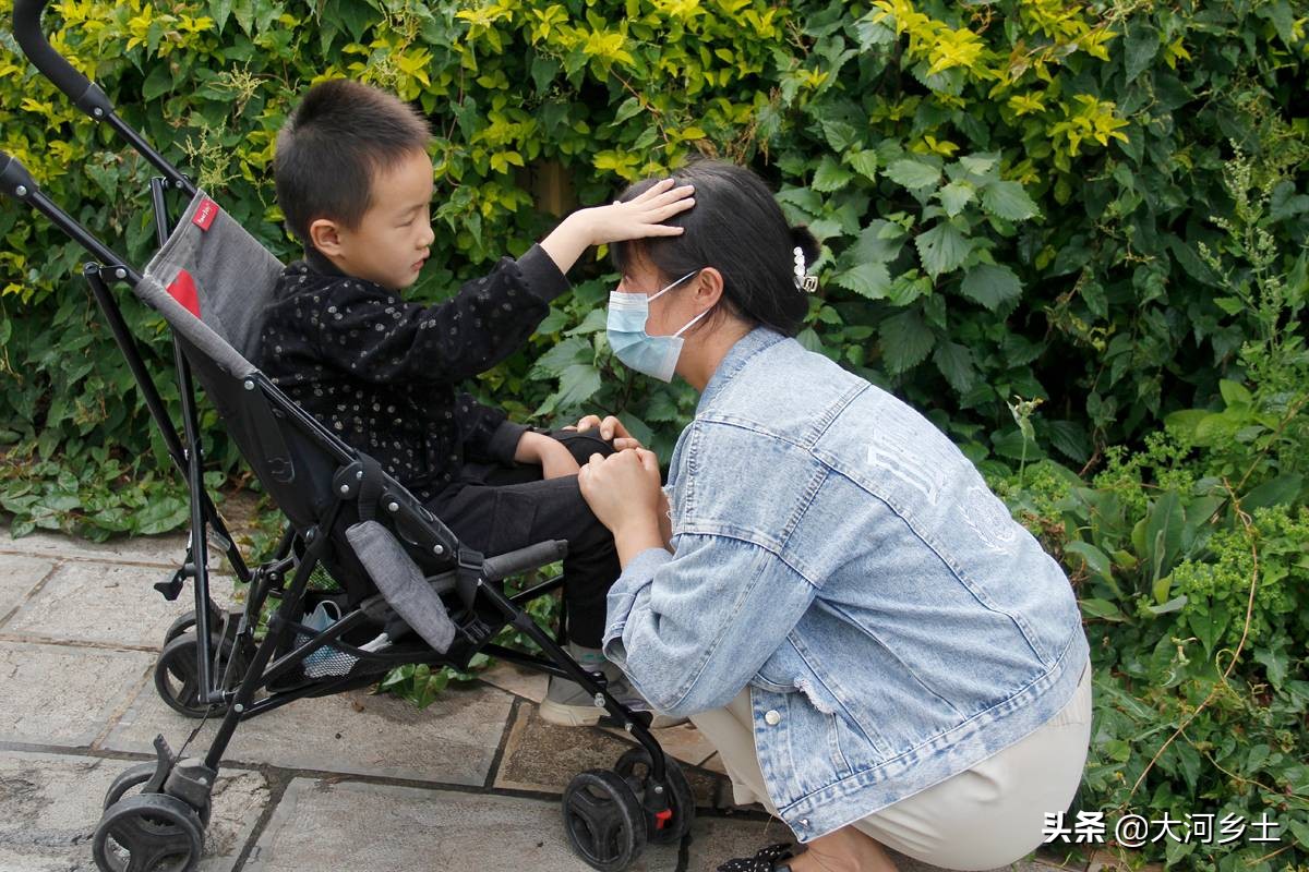 孕妇无知导致29周早产,女子怀孕27周早产