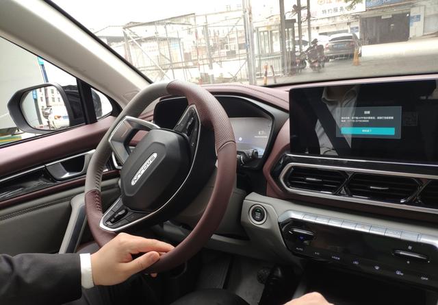 宝骏rs-5顶配,新款宝骏rs-5中配多少钱