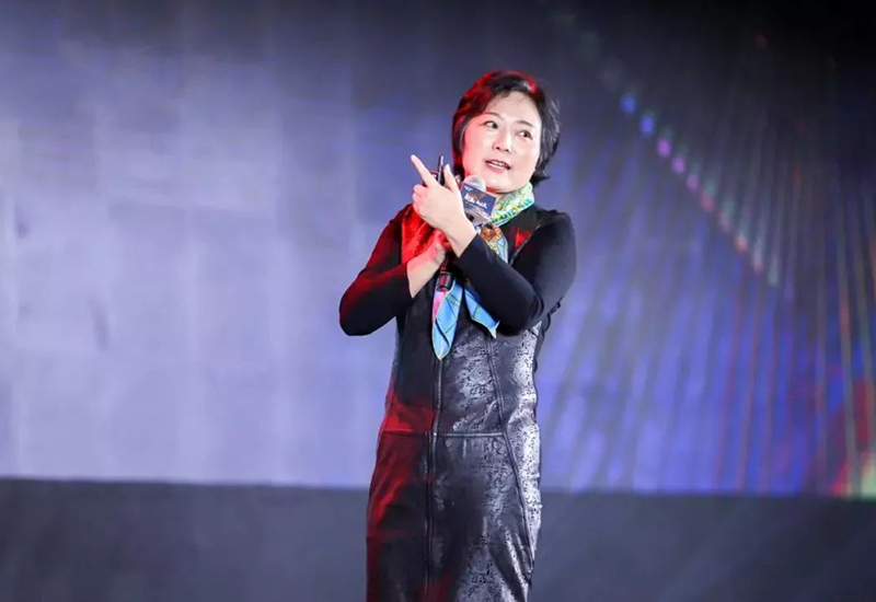 中国最富的包租婆每天能挣多少万,中国最富包租婆诞生