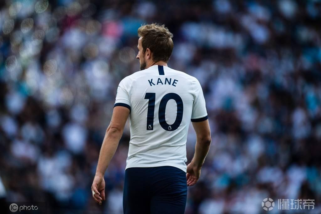 哈里凯恩算不算第一中锋,哈里凯恩大器晚成