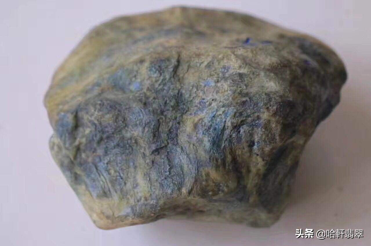 翡翠原石有籽料和山料之分没,翡翠原石如何价值最大化