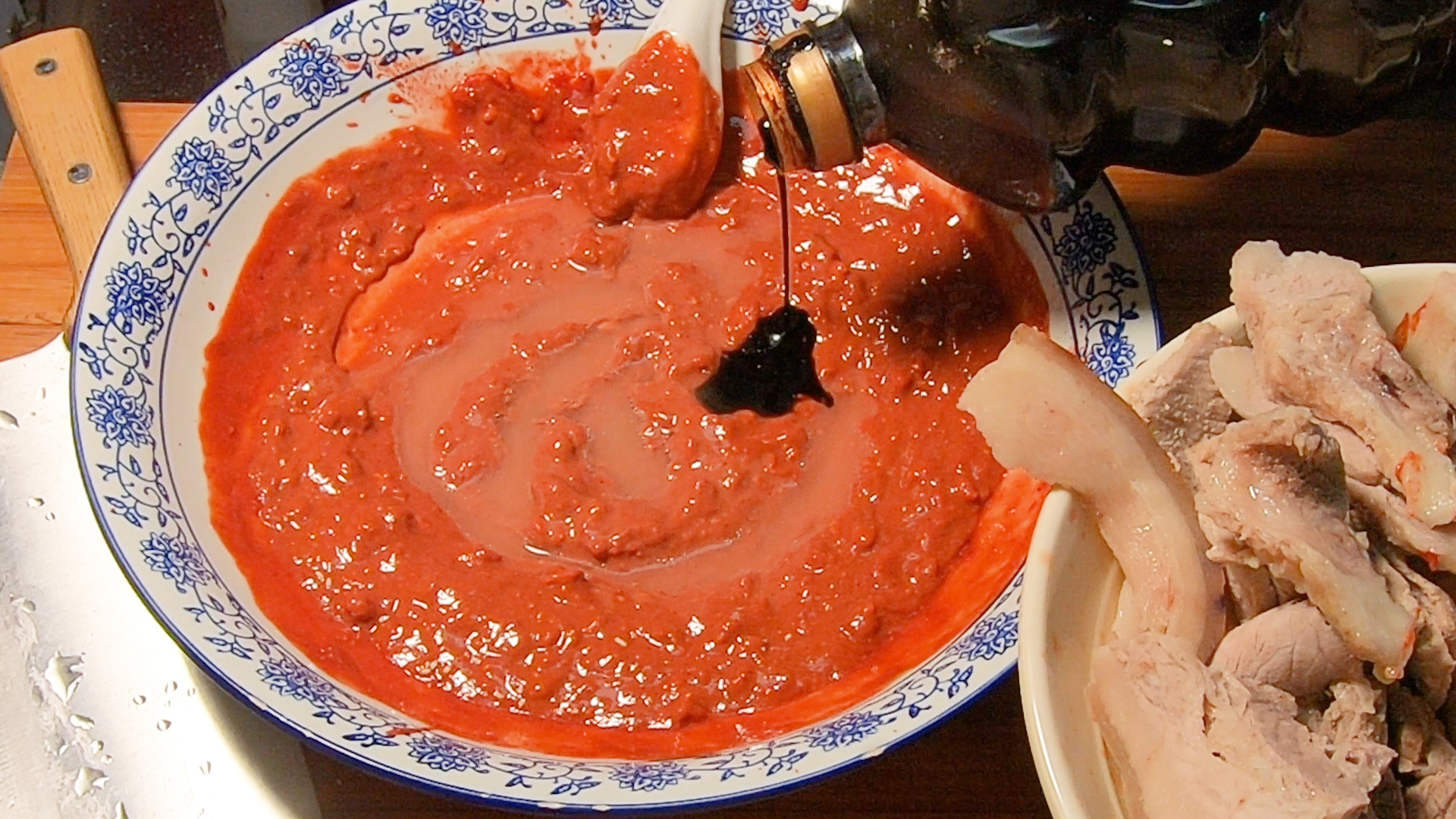 做腐乳为什么不能有油,做腐乳时不放红曲