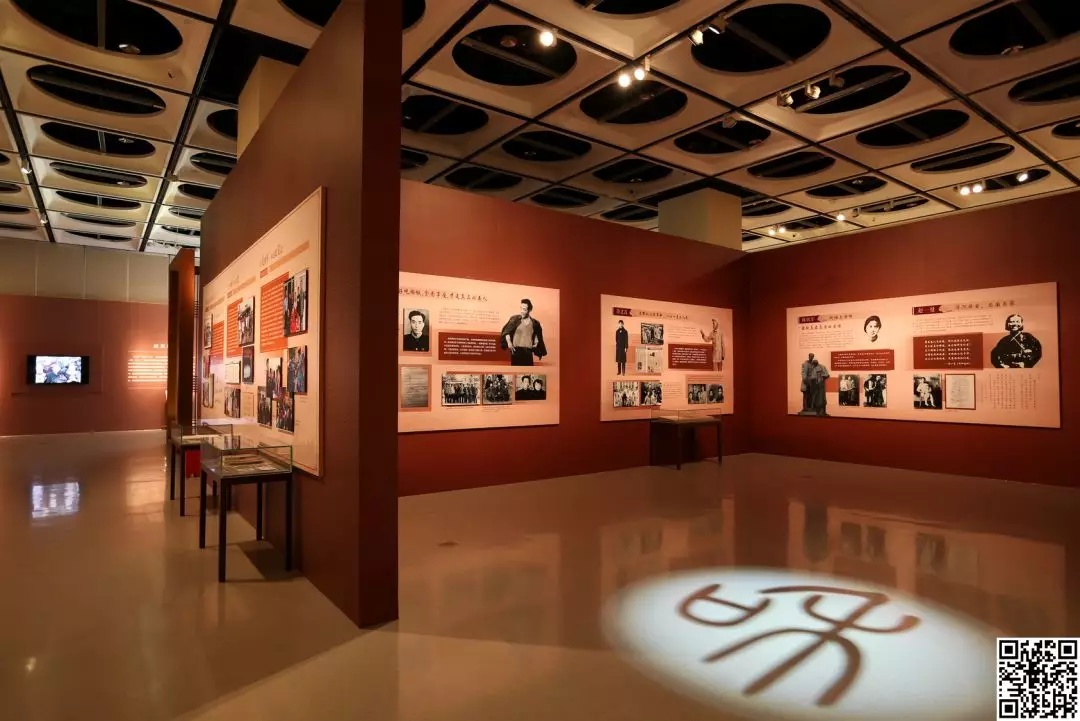 国家博物馆看展,躺着欣赏的博物馆