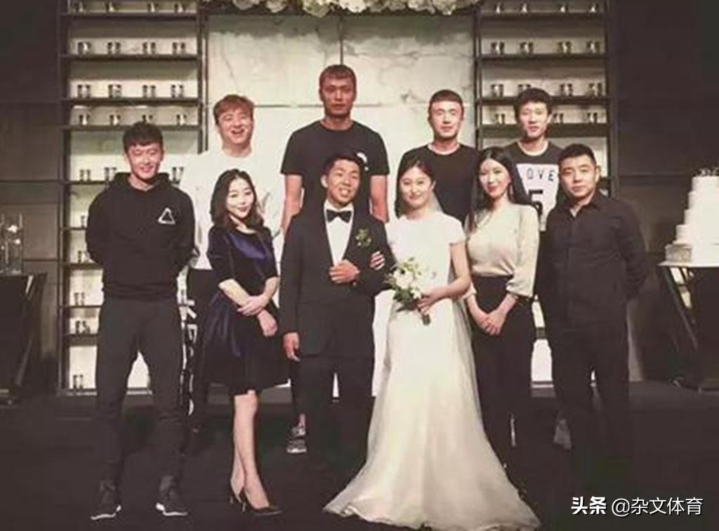 身高170却错过里皮离开之夜！被誉为延边三剑客，与娇妻低调成婚