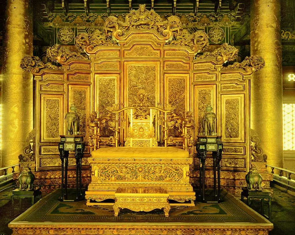 世界上现存最大最完整的木质宫殿,最豪华的宫殿是什么朝代