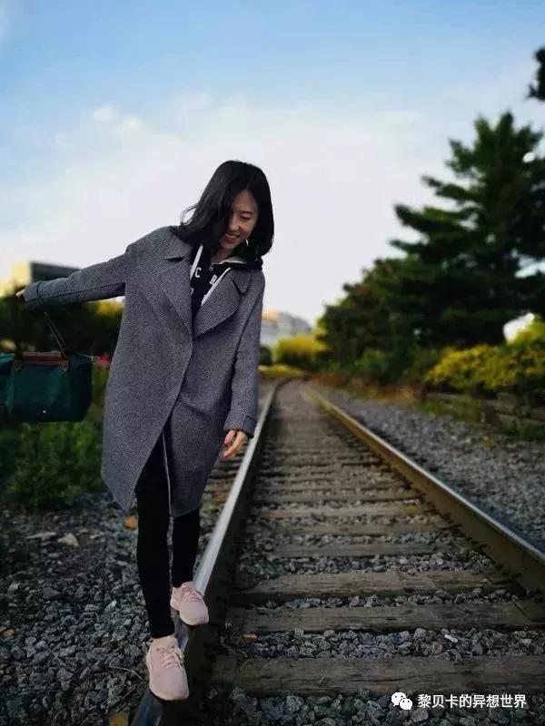 她们说穿过最满意的一件大衣，是这件！