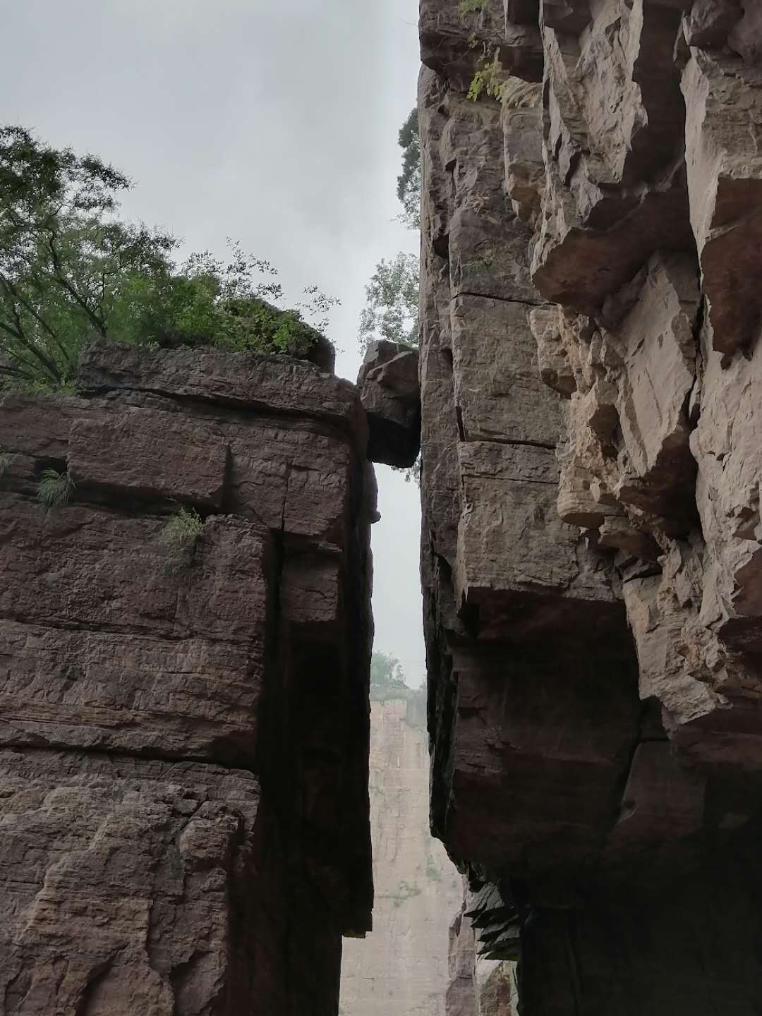 南太行郭亮村旅游一日游攻略,河南最值得去的景区郭亮村
