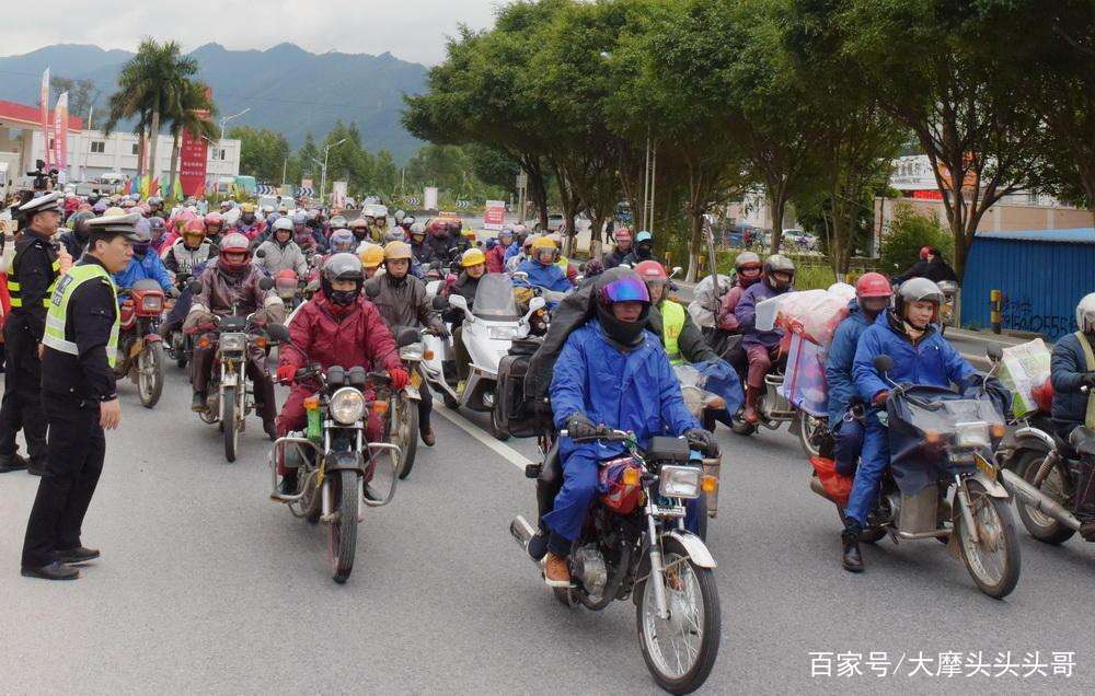 小排量摩托车的优惠政策,150以下排量的摩托车需要什么费用