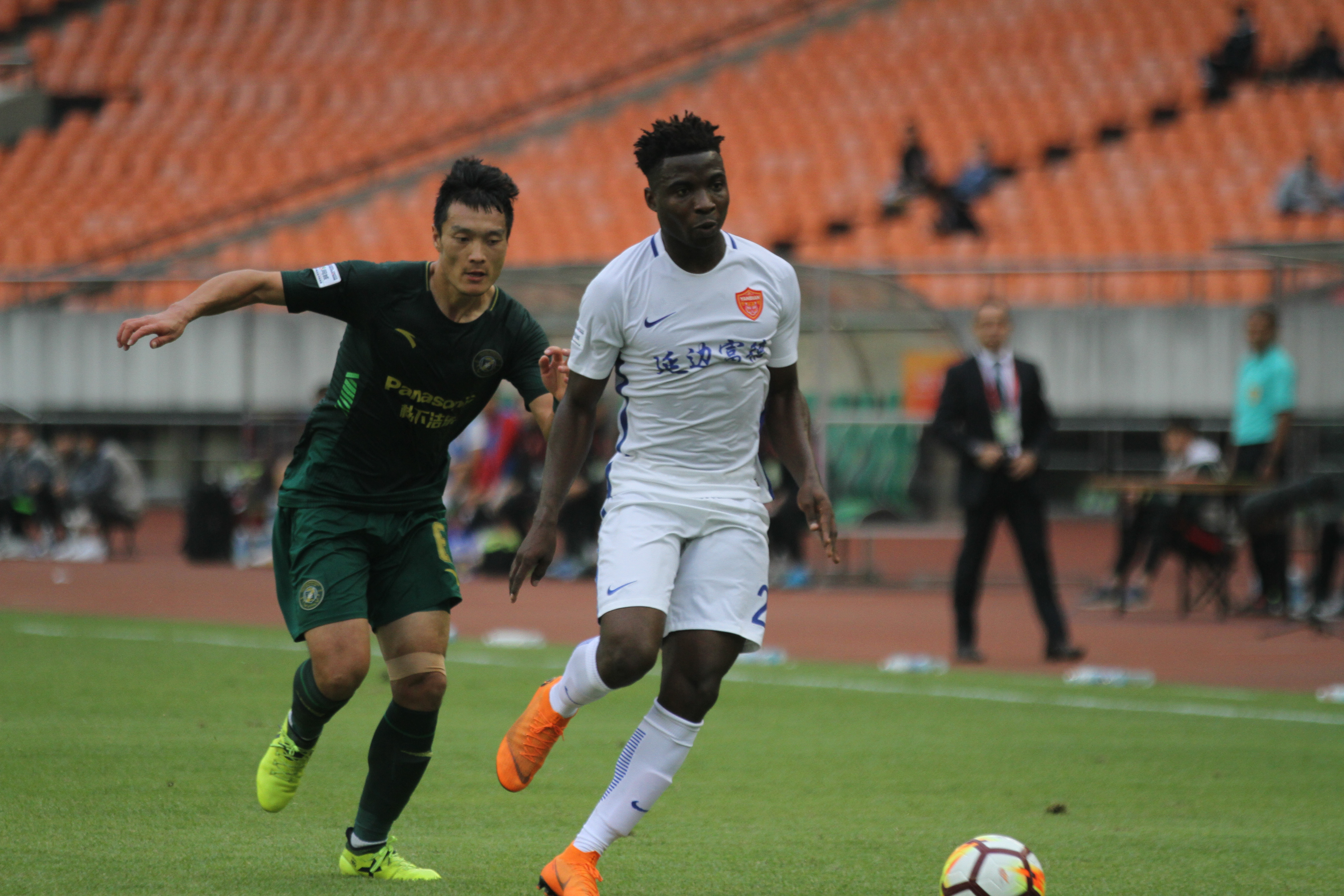 中超卖外援转会费分成,中超球队签下廉价外援协议