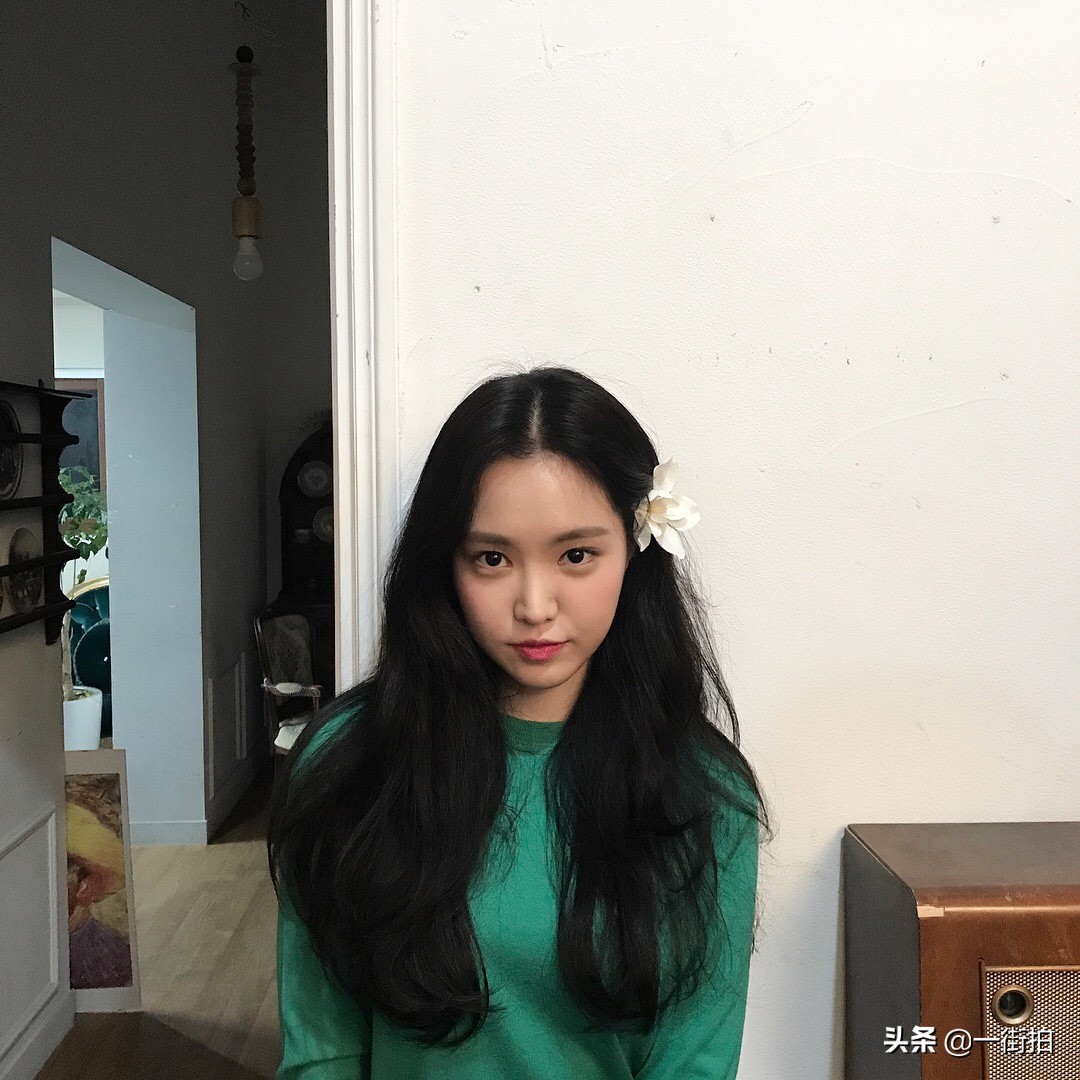 孙娜恩西装短裤,孙娜恩私服穿搭