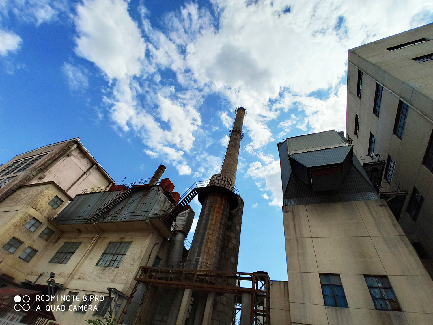 红米Note8Pro用上6400万相机，使用半天之后，聊聊拍照感受