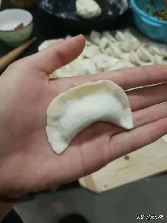 突然发现女友有纹身,男朋友前女友有纹身