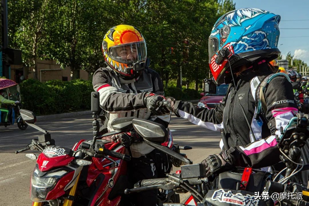 运动型街车摩托,运动型摩托摩旅