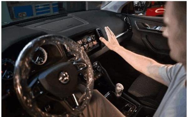 车里有异味怎么开空调除异味,车里空调异味很重有什么办法解决