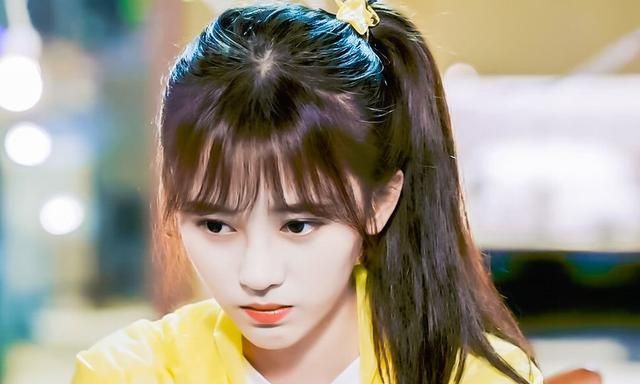 女生脸上有三个缺点会越来越好看,女孩子脸上有这3个特征