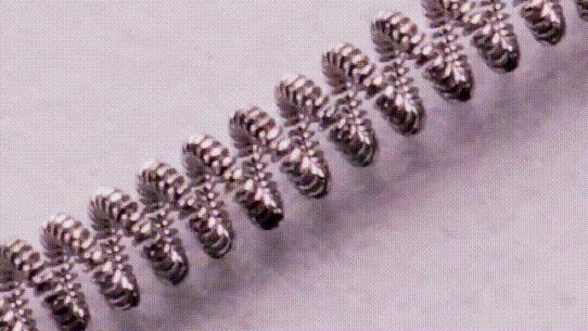 钨是世界上最耐高温的金属吗,为什么钨丝做灯丝不易熔化