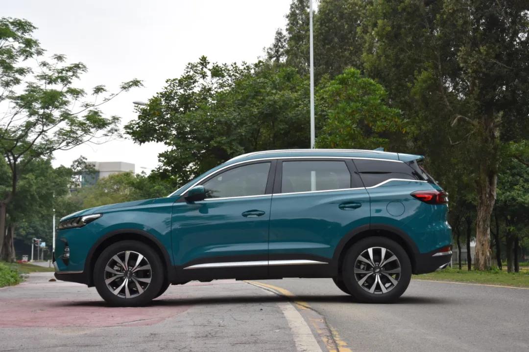 奇瑞瑞虎72020款1.5tcvt豪华,奇瑞瑞虎7plus和长安欧尚x7plus