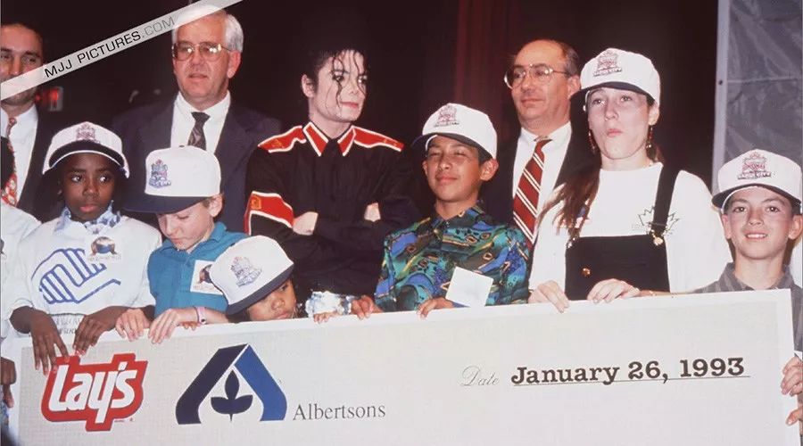 迈克尔杰克逊走在乡间,迈克尔杰克逊太空漫步者影片