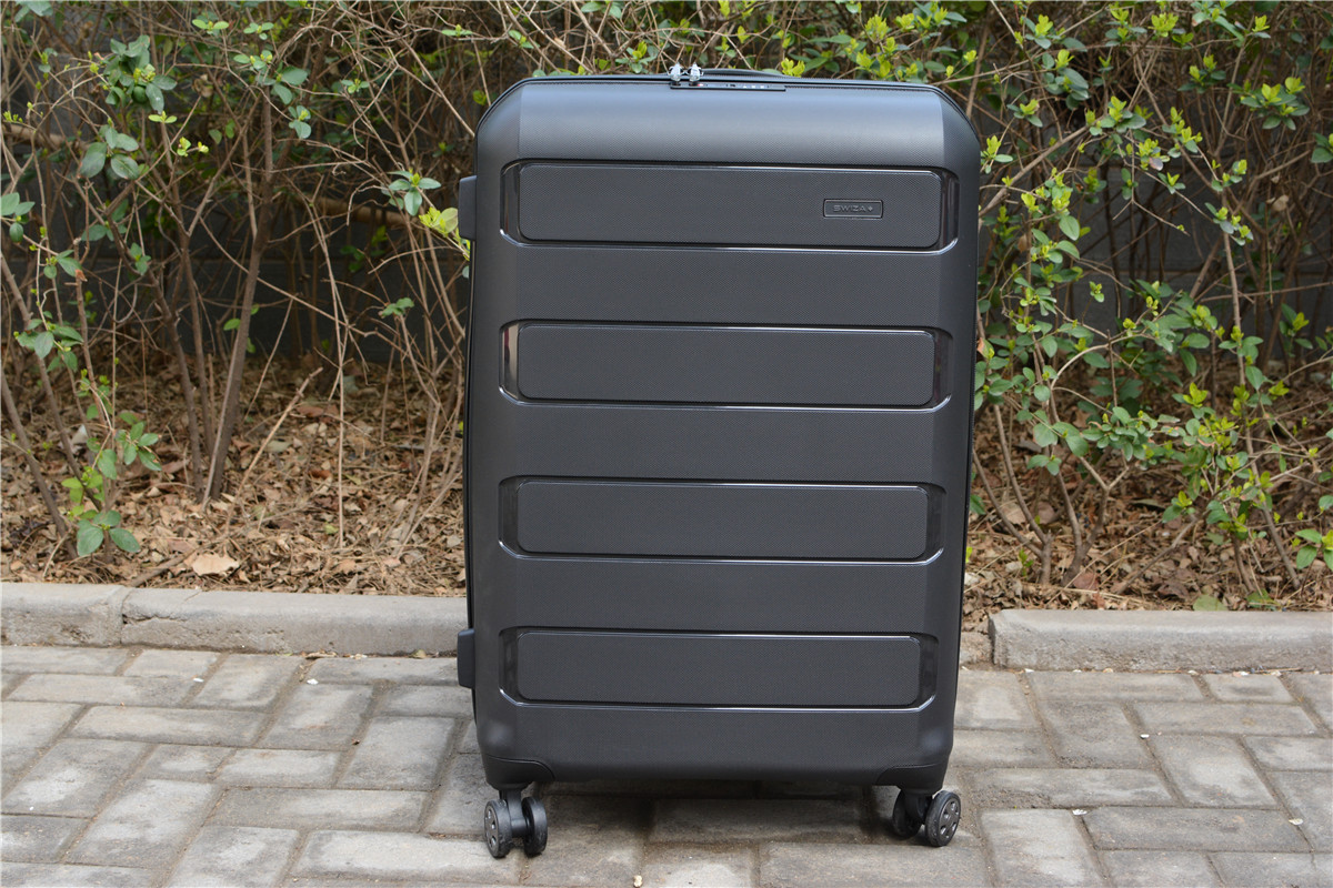 有了瑞士SWIZA行李箱，再也不用担心出差了，绝对颜值担当