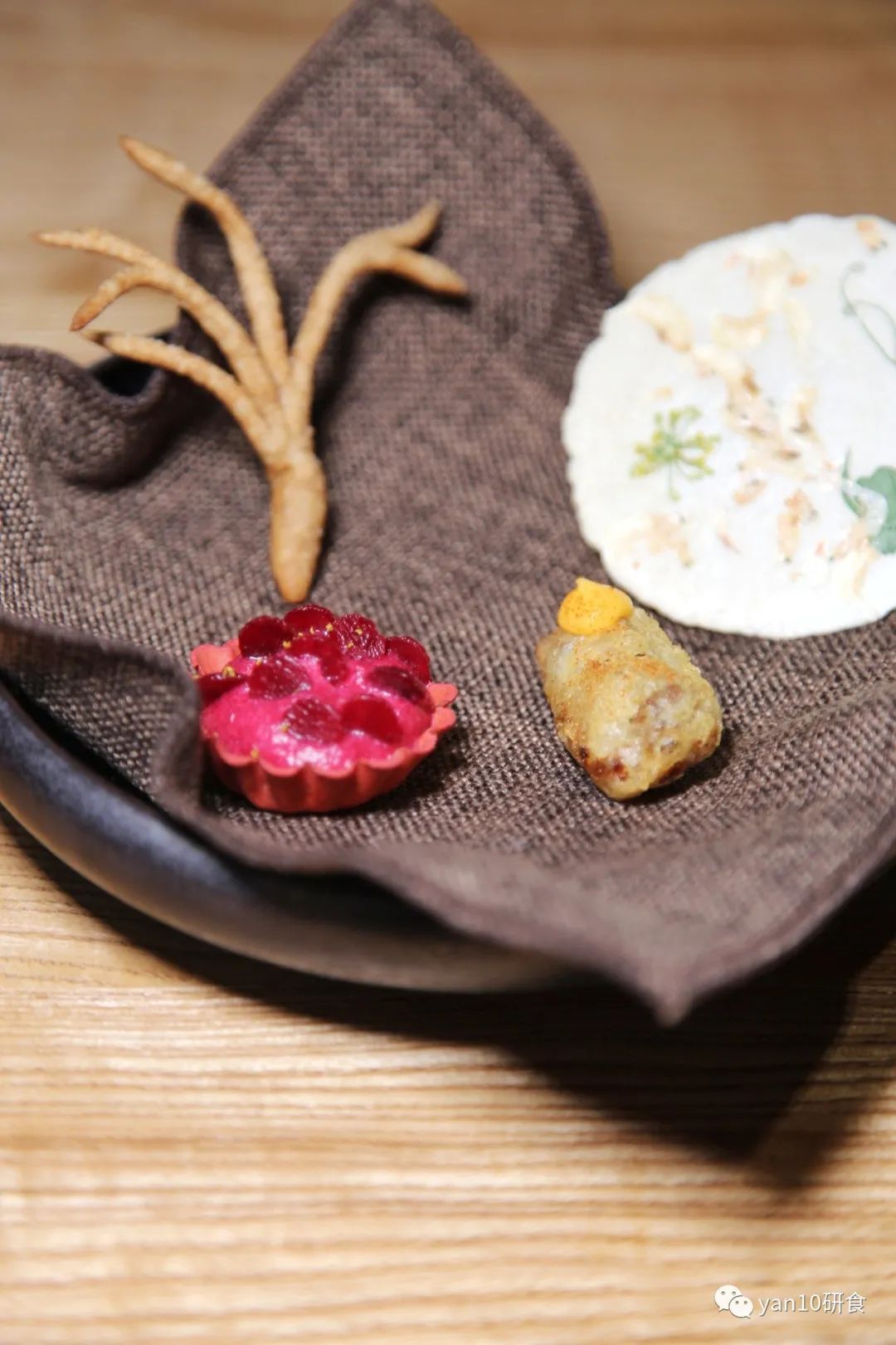 趁没红前，先试为敬，北欧风，法餐调，本土食材演绎的新派中餐