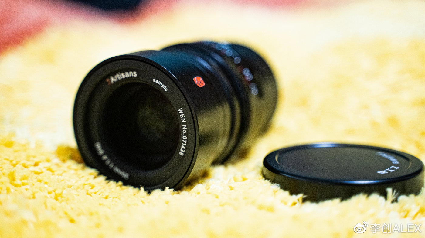 七工匠50mmf1.8镜头与55mmf1.05的区别,不到三千的旗舰机