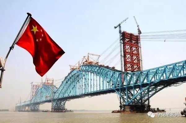 100年南京大桥绘画,南京红色100年