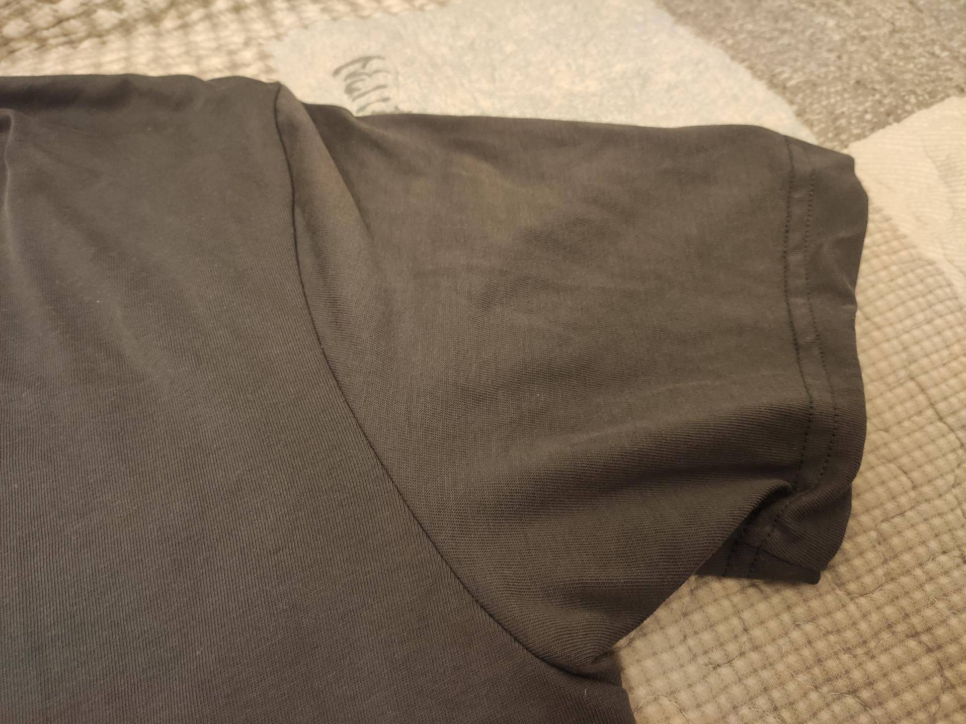 夏季t恤怎么选才有质感,夏季舒服t恤怎么搭配