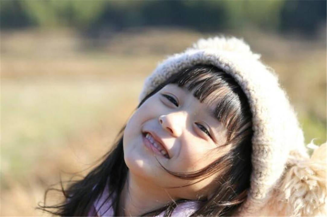 为什么小芈月被禁止整容,2岁出道年入百万的小芈月