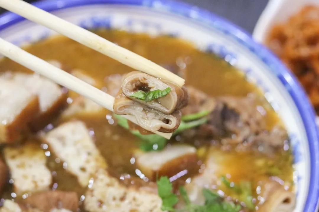 太原地铁2号线美食推荐,太原附近人气最旺的美食街