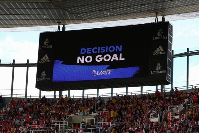 var对欧洲杯的影响,詹俊和边裁