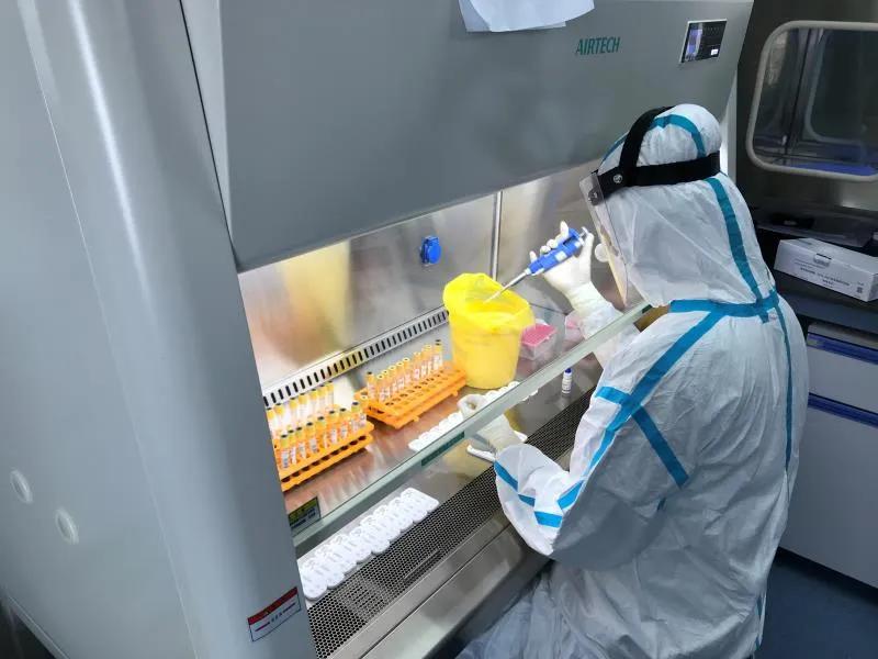 感冒发热到医院就医,感冒发烧返校查什么