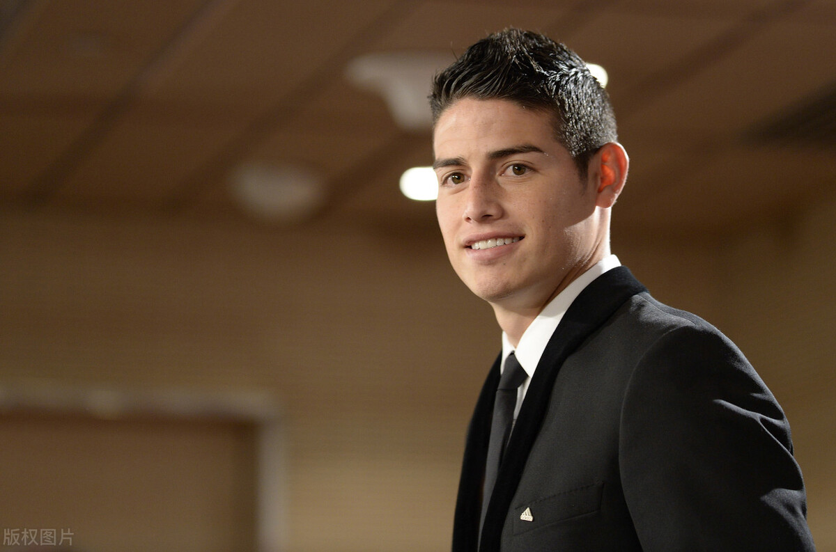 明明可以靠颜值却要打篮球,明明可以靠颜值却偏偏靠篮球