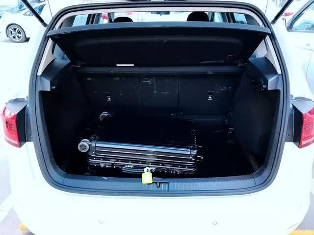 高尔夫嘉旅1.6自吸驾驶感受,1.6l高尔夫动力够用吗