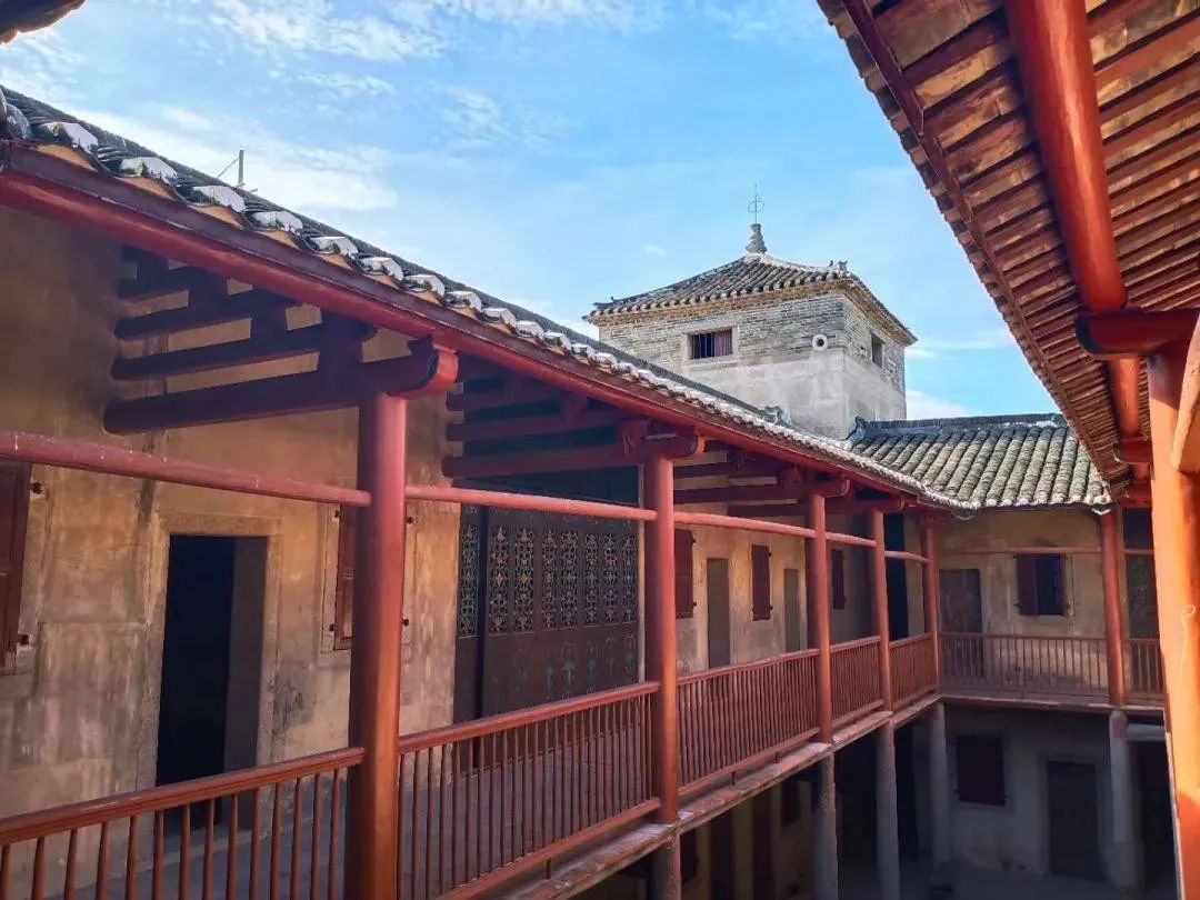 世界公认十大足球球王,跟贝利称为世界五大球王的国脚