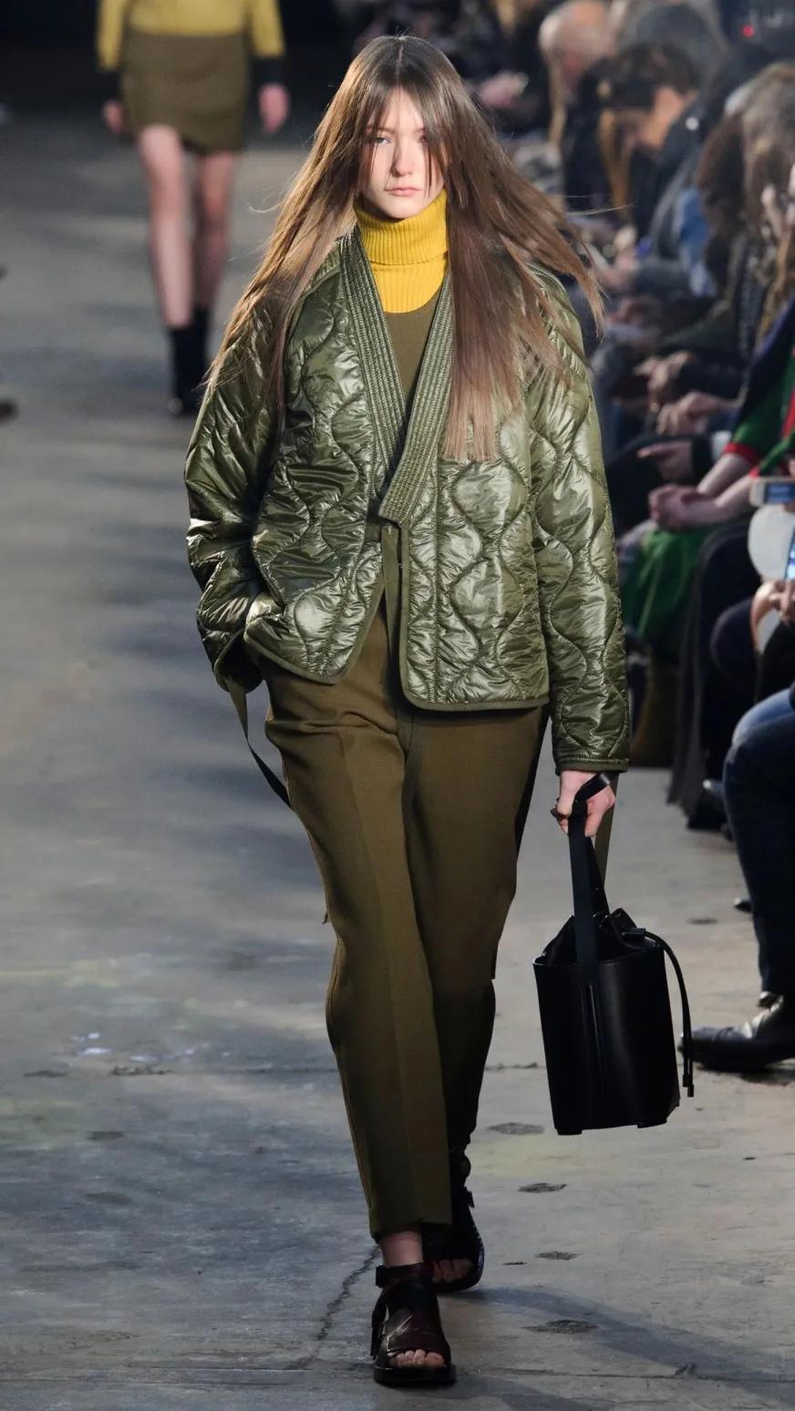 这人手一件的外套真的适合你吗?