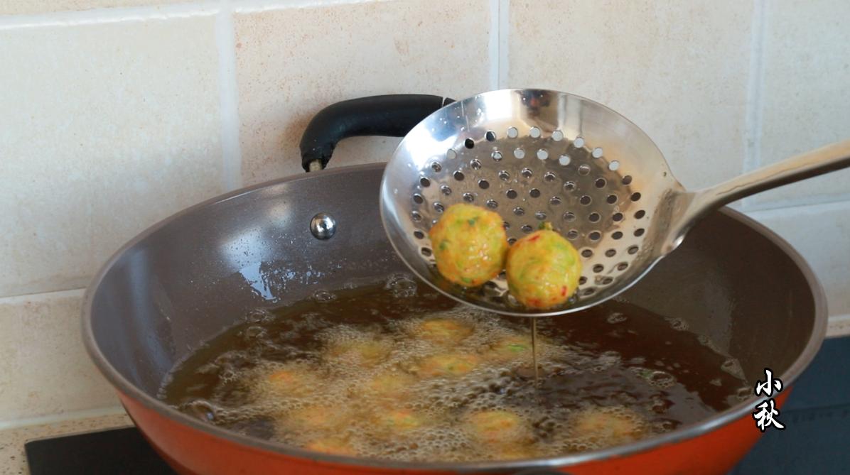 用面包糠做好吃的简单做法,1个萝卜